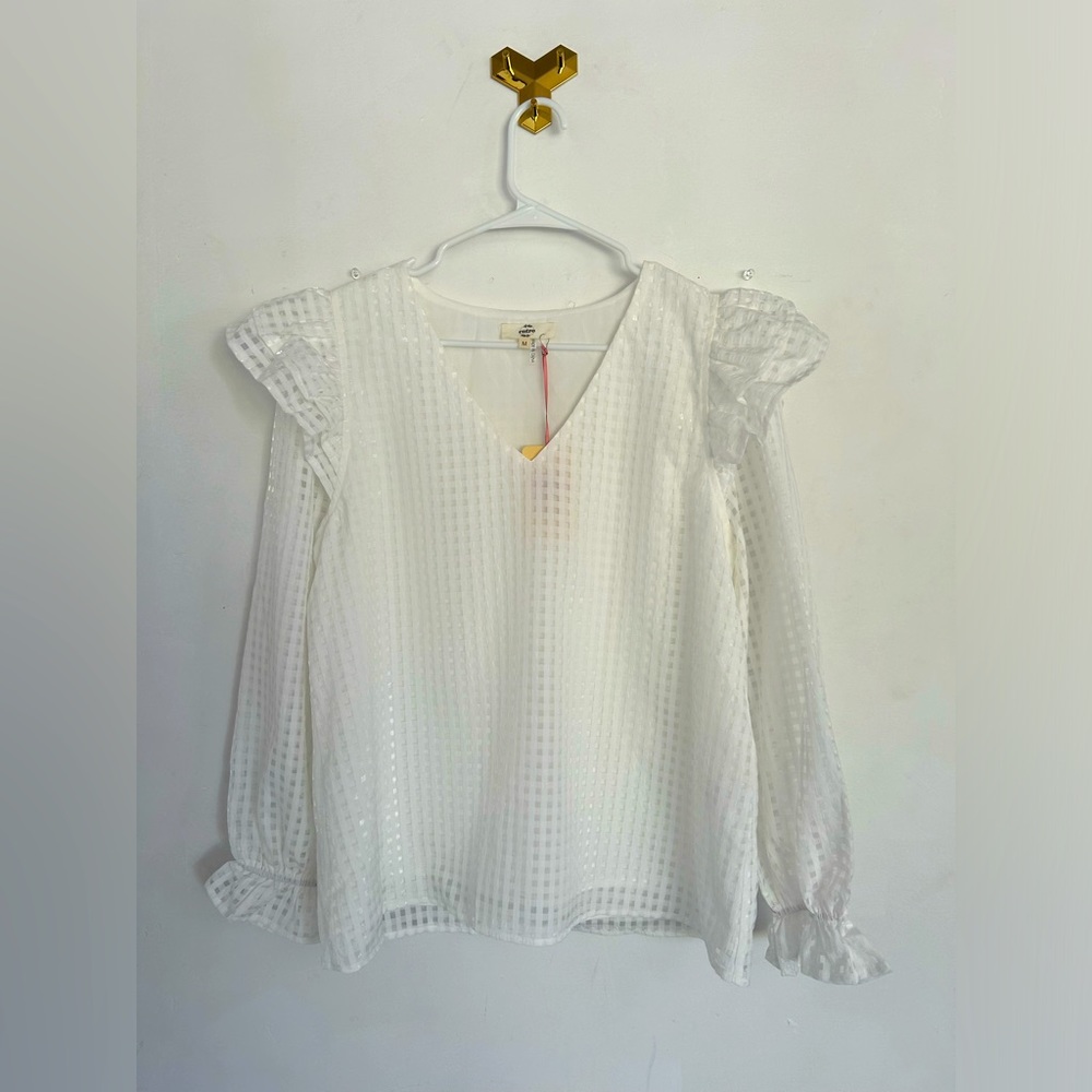 Entro brand white structured boho long sleeve blouse Size M